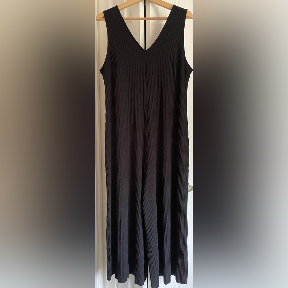 COPY - Cale’ Jumpsuit ribbed Vneck wide leg XL black